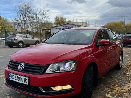 Фольксваген Пассат 2013 в Львове на Automoto.ua Красный Фольксваген Пассат, объемом двигателя 1.4 л и пробегом 268 тыс. км за 8200 $, фото 1 на Automoto.ua