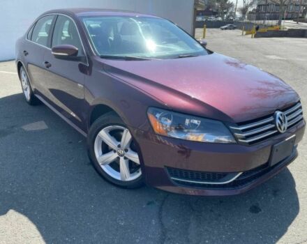 Червоний Фольксваген Пассат, об'ємом двигуна 2.5 л та пробігом 90 тис. км за 2800 $, фото 1 на Automoto.ua