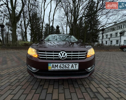 Красный Фольксваген Пассат, объемом двигателя 1.97 л и пробегом 220 тыс. км за 9700 $, фото 1 на Automoto.ua