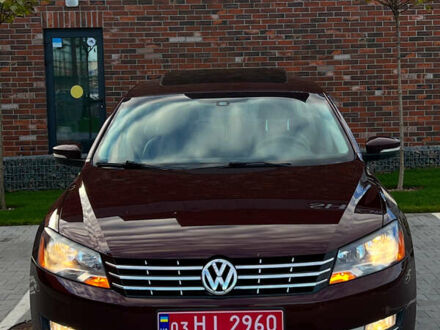 Красный Фольксваген Пассат, объемом двигателя 2 л и пробегом 250 тыс. км за 10750 $, фото 1 на Automoto.ua