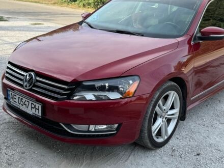 Красный Фольксваген Пассат, объемом двигателя 2 л и пробегом 250 тыс. км за 11400 $, фото 1 на Automoto.ua