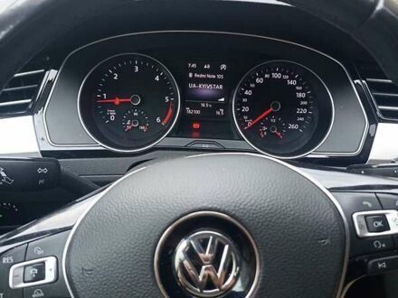 Червоний Фольксваген Пассат, об'ємом двигуна 1.6 л та пробігом 183 тис. км за 13200 $, фото 1 на Automoto.ua