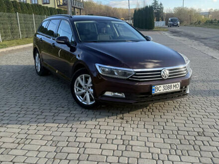 Красный Фольксваген Пассат, объемом двигателя 1.97 л и пробегом 301 тыс. км за 14800 $, фото 1 на Automoto.ua