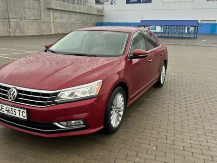 Красный Фольксваген Пассат, объемом двигателя 1.8 л и пробегом 182 тыс. км за 11000 $, фото 1 на Automoto.ua