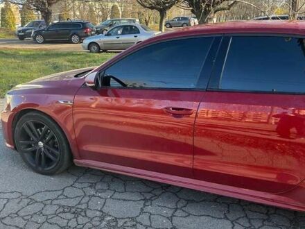 Червоний Фольксваген Пассат, об'ємом двигуна 2 л та пробігом 145 тис. км за 13100 $, фото 1 на Automoto.ua