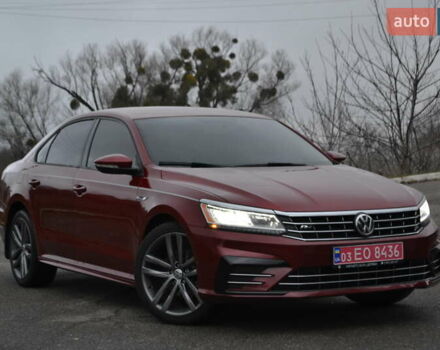 Красный Фольксваген Пассат, объемом двигателя 2 л и пробегом 144 тыс. км за 12999 $, фото 1 на Automoto.ua