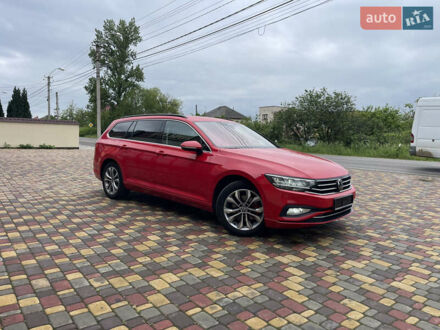 Фольксваген Пассат 2021 в Виноградове на Automoto.ua Красный Фольксваген Пассат, объемом двигателя 1.97 л и пробегом 241 тыс. км за 22500 $, фото 1 на Automoto.ua