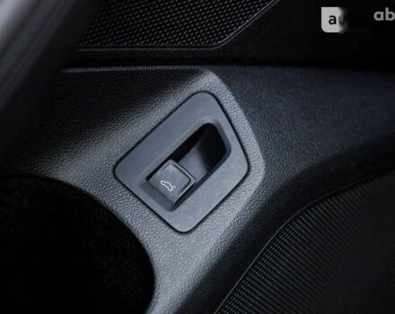 Фольксваген Пассат, объемом двигателя 1.6 л и пробегом 199 тыс. км за 18900 $, фото 24 на Automoto.ua