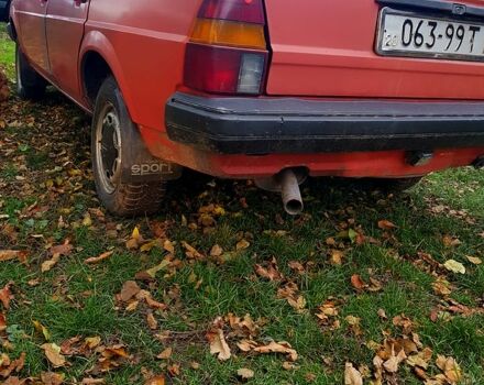 Фольксваген Пассат, объемом двигателя 1.6 л и пробегом 200 тыс. км за 750 $, фото 2 на Automoto.ua