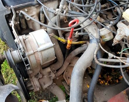 Фольксваген Пассат, объемом двигателя 1.6 л и пробегом 200 тыс. км за 750 $, фото 4 на Automoto.ua