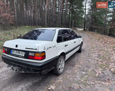 Фольксваген Пассат, об'ємом двигуна 1.8 л та пробігом 100 тис. км за 1600 $, фото 1 на Automoto.ua
