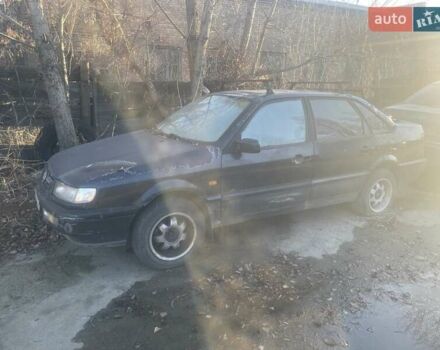 Фольксваген Пассат, объемом двигателя 2.8 л и пробегом 300 тыс. км за 1500 $, фото 1 на Automoto.ua