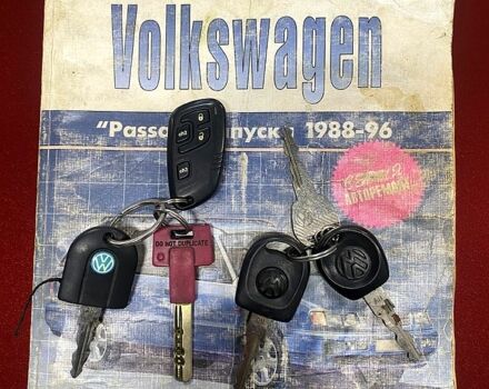 Фольксваген Пассат, объемом двигателя 2 л и пробегом 0 тыс. км за 3200 $, фото 10 на Automoto.ua