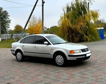 Фольксваген Пассат, объемом двигателя 1.8 л и пробегом 321 тыс. км за 3700 $, фото 4 на Automoto.ua