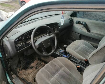 Фольксваген Пассат, об'ємом двигуна 2 л та пробігом 300 тис. км за 600 $, фото 1 на Automoto.ua