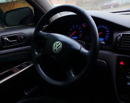 Фольксваген Пассат, объемом двигателя 1.8 л и пробегом 148 тыс. км за 3500 $, фото 7 на Automoto.ua