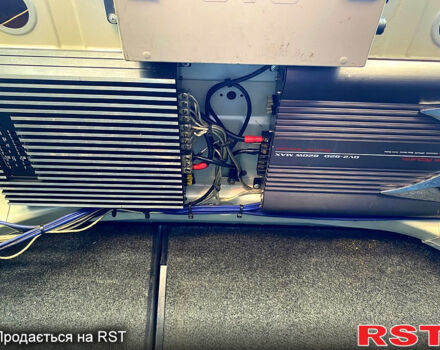 Фольксваген Пассат, об'ємом двигуна 1.8 л та пробігом 340 тис. км за 3900 $, фото 8 на Automoto.ua