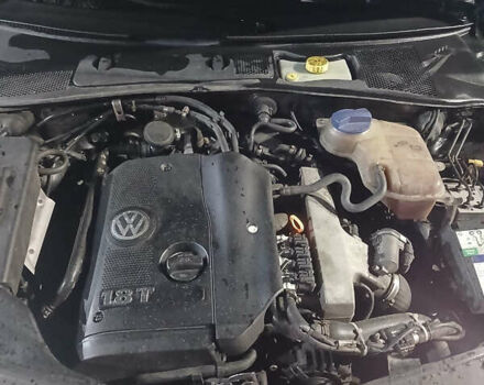 Фольксваген Пассат, объемом двигателя 1.8 л и пробегом 300 тыс. км за 3500 $, фото 4 на Automoto.ua