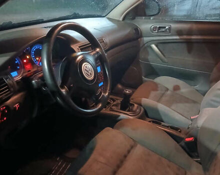 Фольксваген Пассат, объемом двигателя 1.8 л и пробегом 300 тыс. км за 3500 $, фото 5 на Automoto.ua