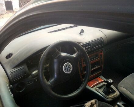 Фольксваген Пассат, объемом двигателя 2 л и пробегом 390 тыс. км за 1000 $, фото 5 на Automoto.ua