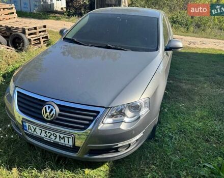 Фольксваген Пассат, об'ємом двигуна 2 л та пробігом 268 тис. км за 6800 $, фото 2 на Automoto.ua