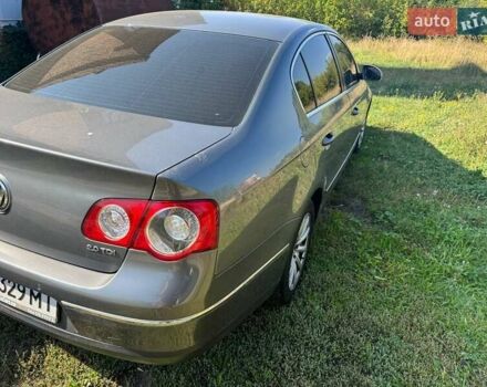 Фольксваген Пассат, об'ємом двигуна 2 л та пробігом 268 тис. км за 6800 $, фото 4 на Automoto.ua