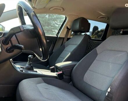 Фольксваген Пассат, об'ємом двигуна 1.6 л та пробігом 243 тис. км за 10500 $, фото 16 на Automoto.ua