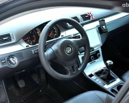 Фольксваген Пассат, об'ємом двигуна 1.6 л та пробігом 256 тис. км за 8200 $, фото 13 на Automoto.ua