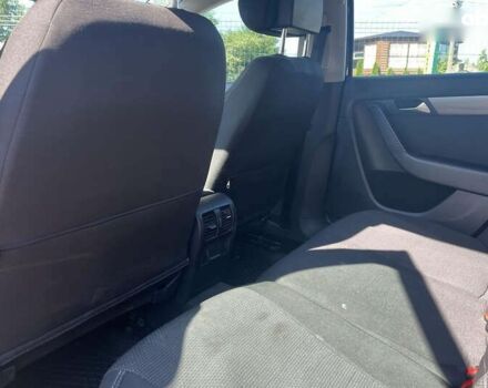 Фольксваген Пассат, объемом двигателя 2 л и пробегом 130 тыс. км за 10000 $, фото 18 на Automoto.ua