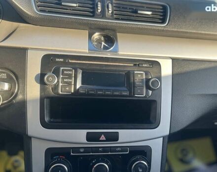 Фольксваген Пассат, объемом двигателя 1.4 л и пробегом 208 тыс. км за 9450 $, фото 16 на Automoto.ua