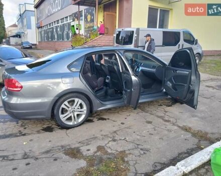 Фольксваген Пассат, объемом двигателя 2.5 л и пробегом 145 тыс. км за 9300 $, фото 6 на Automoto.ua