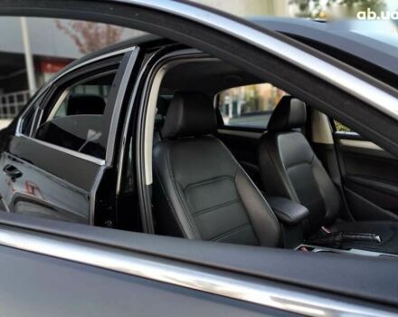 Фольксваген Пассат, объемом двигателя 2.5 л и пробегом 230 тыс. км за 8990 $, фото 29 на Automoto.ua