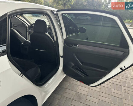 Фольксваген Пассат, объемом двигателя 1.8 л и пробегом 252 тыс. км за 9300 $, фото 7 на Automoto.ua