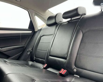 Фольксваген Пассат, объемом двигателя 2.5 л и пробегом 192 тыс. км за 10599 $, фото 15 на Automoto.ua