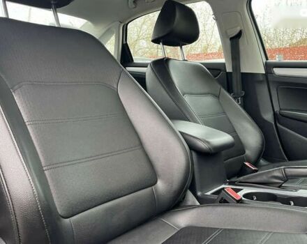 Фольксваген Пассат, объемом двигателя 2.5 л и пробегом 192 тыс. км за 10599 $, фото 23 на Automoto.ua