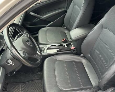 Фольксваген Пассат 2013 в Козельце на Automoto.ua Фольксваген Пассат, объемом двигателя 1.97 л и пробегом 167 тыс. км за 12400 $, фото 10 на Automoto.ua