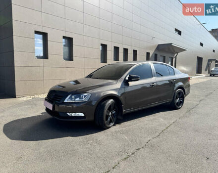 Фольксваген Пассат, объемом двигателя 2 л и пробегом 215 тыс. км за 10900 $, фото 4 на Automoto.ua
