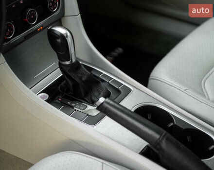 Фольксваген Пассат, объемом двигателя 1.8 л и пробегом 184 тыс. км за 10500 $, фото 31 на Automoto.ua