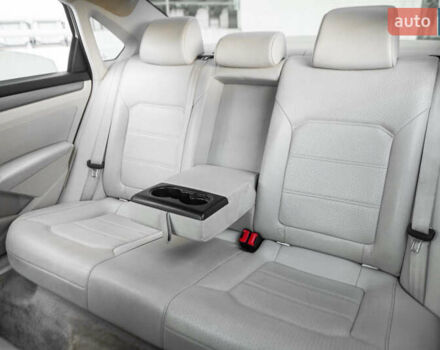 Фольксваген Пассат, объемом двигателя 1.8 л и пробегом 184 тыс. км за 10500 $, фото 16 на Automoto.ua