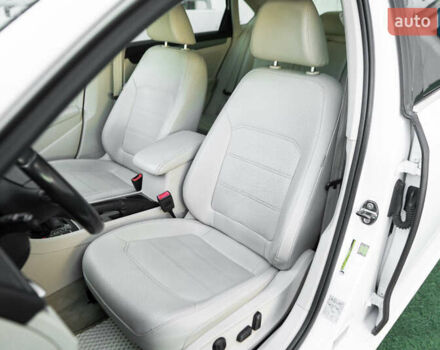 Фольксваген Пассат, объемом двигателя 1.8 л и пробегом 184 тыс. км за 10500 $, фото 19 на Automoto.ua