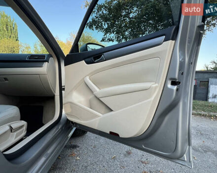 Фольксваген Пассат, объемом двигателя 2 л и пробегом 230 тыс. км за 10950 $, фото 48 на Automoto.ua