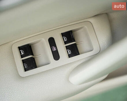 Фольксваген Пассат, объемом двигателя 1.8 л и пробегом 184 тыс. км за 10500 $, фото 35 на Automoto.ua