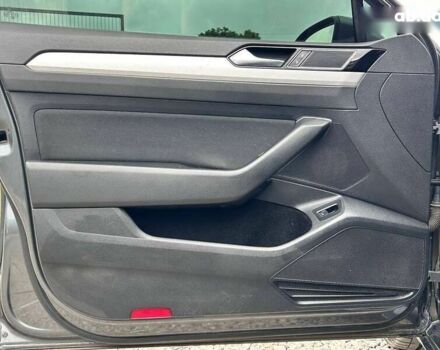 Фольксваген Пассат, объемом двигателя 2 л и пробегом 334 тыс. км за 13000 $, фото 11 на Automoto.ua