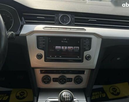 Фольксваген Пассат, объемом двигателя 1.6 л и пробегом 234 тыс. км за 13990 $, фото 25 на Automoto.ua