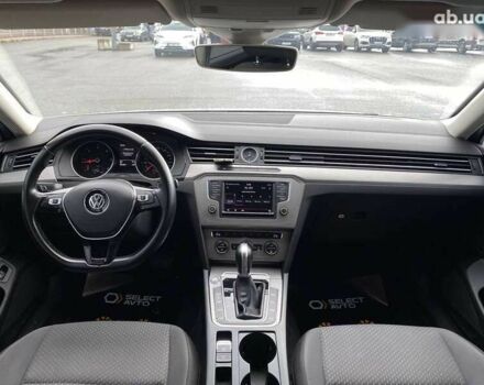 Фольксваген Пассат, объемом двигателя 1.6 л и пробегом 268 тыс. км за 13490 $, фото 11 на Automoto.ua