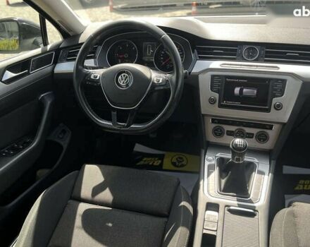 Фольксваген Пассат, об'ємом двигуна 1.6 л та пробігом 234 тис. км за 13990 $, фото 14 на Automoto.ua