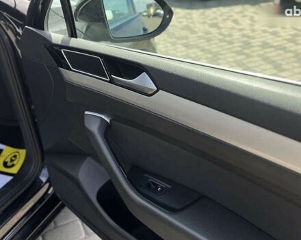 Фольксваген Пассат, об'ємом двигуна 1.6 л та пробігом 234 тис. км за 13990 $, фото 9 на Automoto.ua