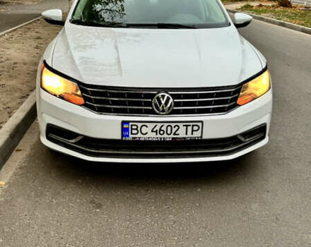 Фольксваген Пассат, объемом двигателя 1.8 л и пробегом 219 тыс. км за 12000 $, фото 6 на Automoto.ua