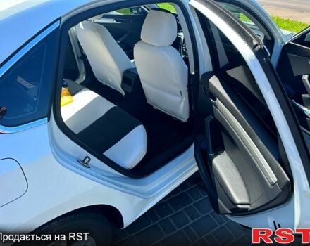 Фольксваген Пассат, объемом двигателя 1.8 л и пробегом 107 тыс. км за 13500 $, фото 2 на Automoto.ua