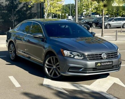 Фольксваген Пассат, объемом двигателя 1.8 л и пробегом 229 тыс. км за 12900 $, фото 3 на Automoto.ua